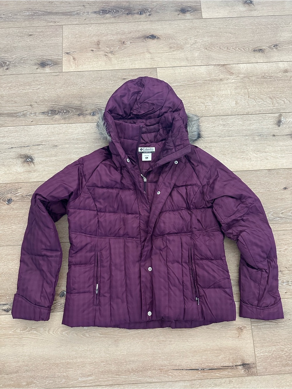 Columbia Down Puffer Parka Jacket Plum Faux Fur Hood